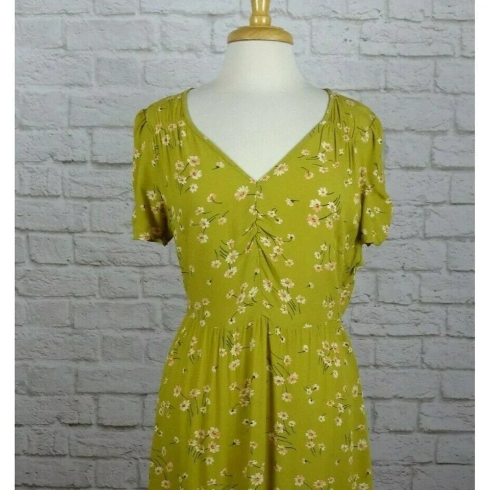 American Eagle Women's Dress V-Neck Floral Bohemian Short Shirred Casual Size M - Picture 5 of 12